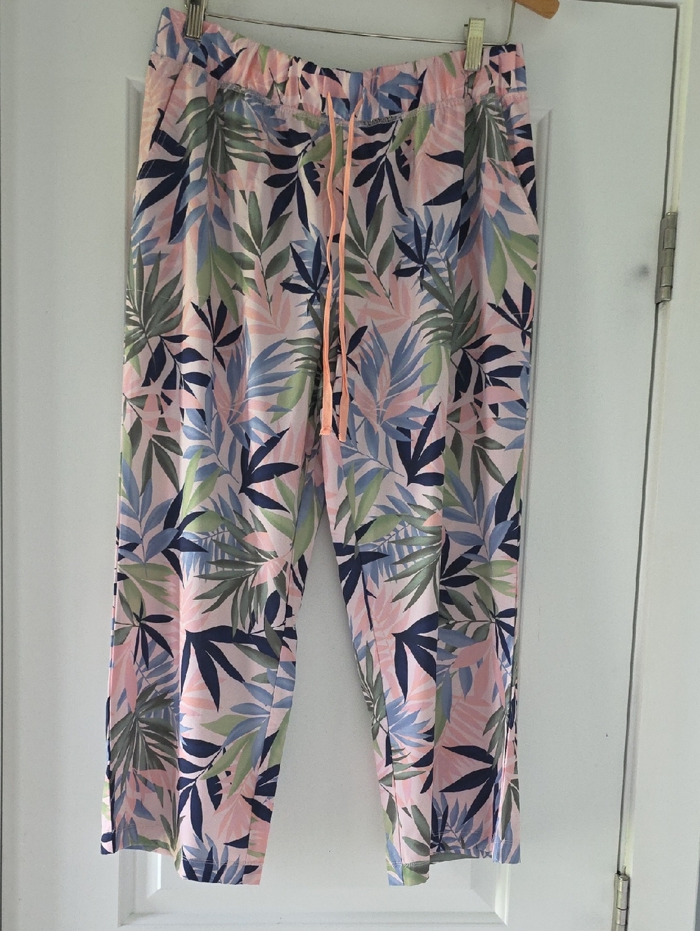 Uncover Tropical Print Drawstring Capris Pants - Pink/Green/Blue Multi